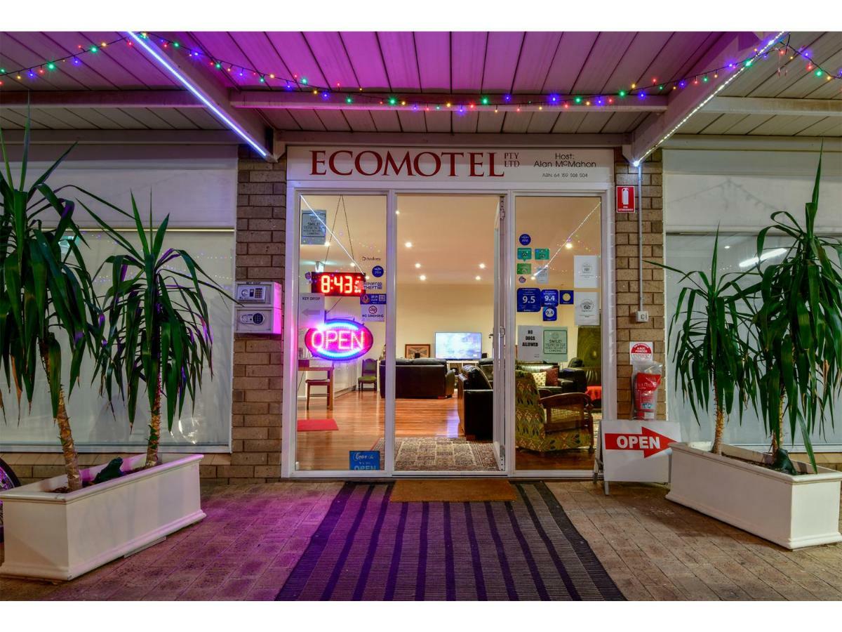 Crossroads Ecomotel Port Augusta Exterior photo